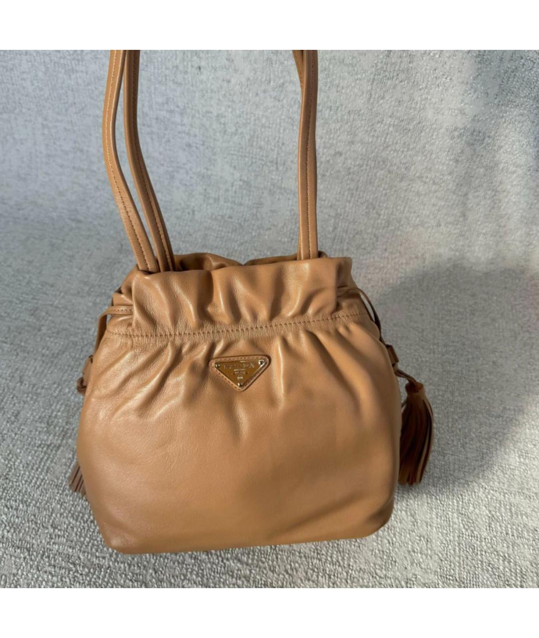 PRADA Горчичная кожаная сумка через плечо, фото 3