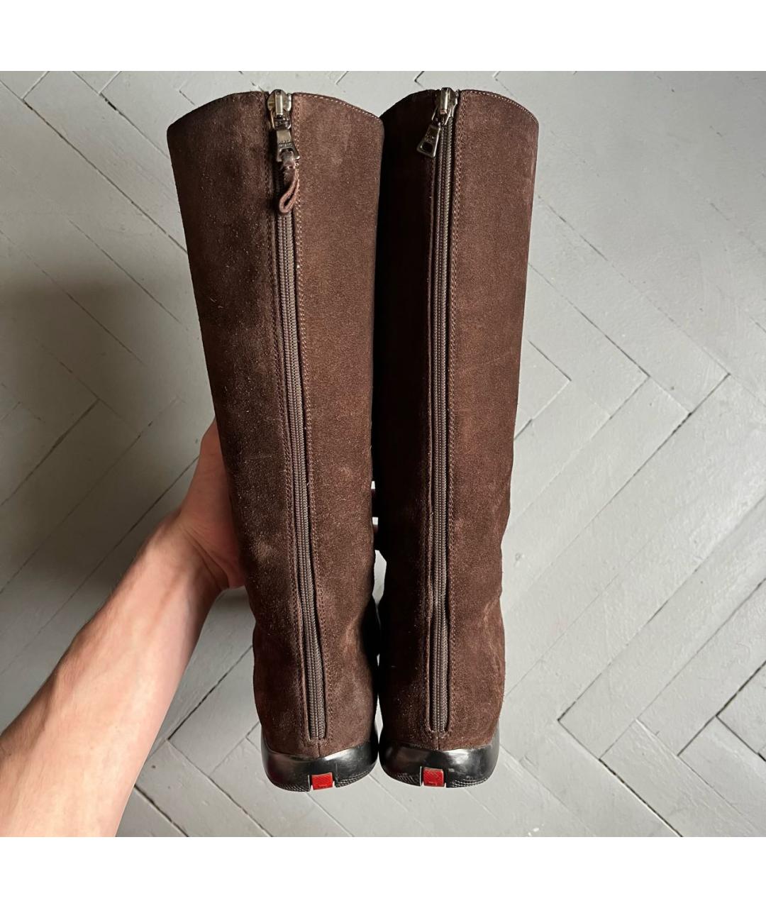 PRADA Коричневые замшевые сапоги, фото 4