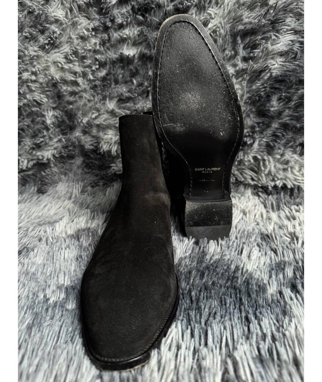 SAINT LAURENT Черные замшевые высокие ботинки, фото 2