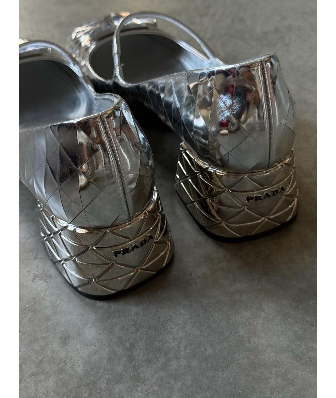 PRADA Серебряные туфли из лакированной кожи, фото 4
