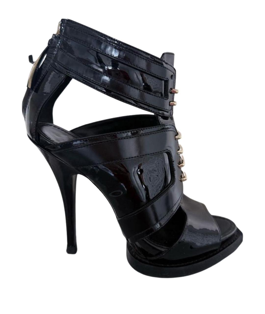 GIVENCHY Черные босоножки из лакированной кожи, фото 1