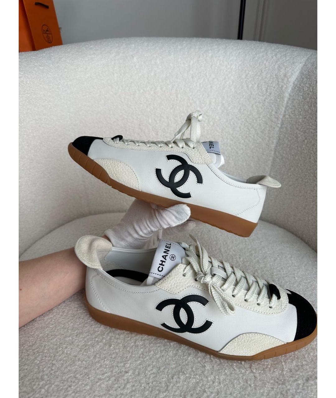 CHANEL Белые кожаные кеды, фото 6