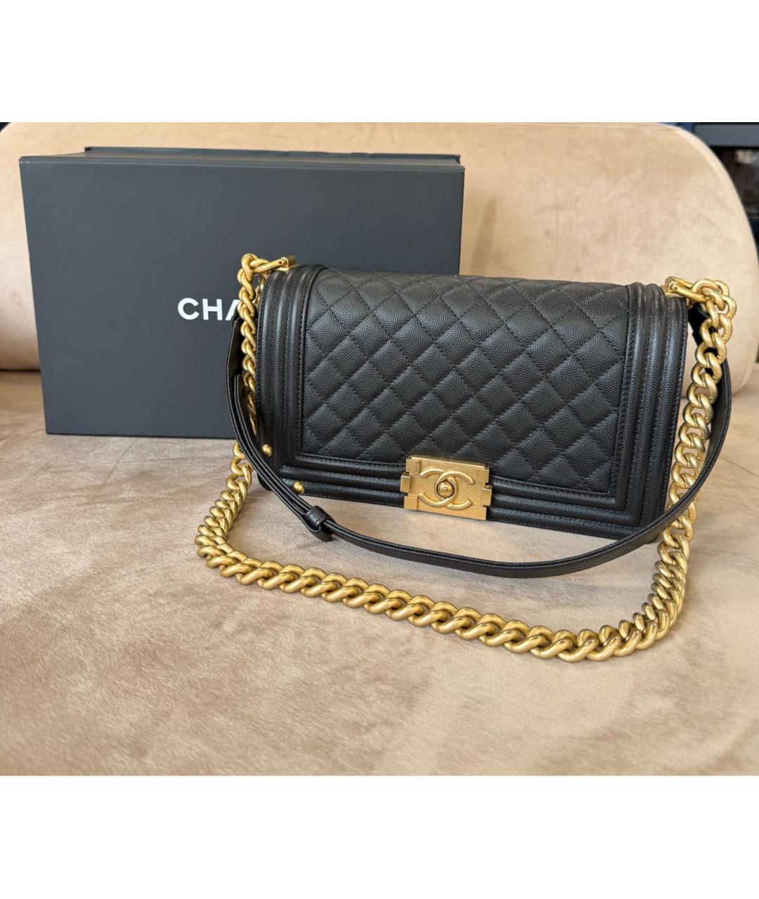 CHANEL Черная кожаная сумка через плечо, фото 2