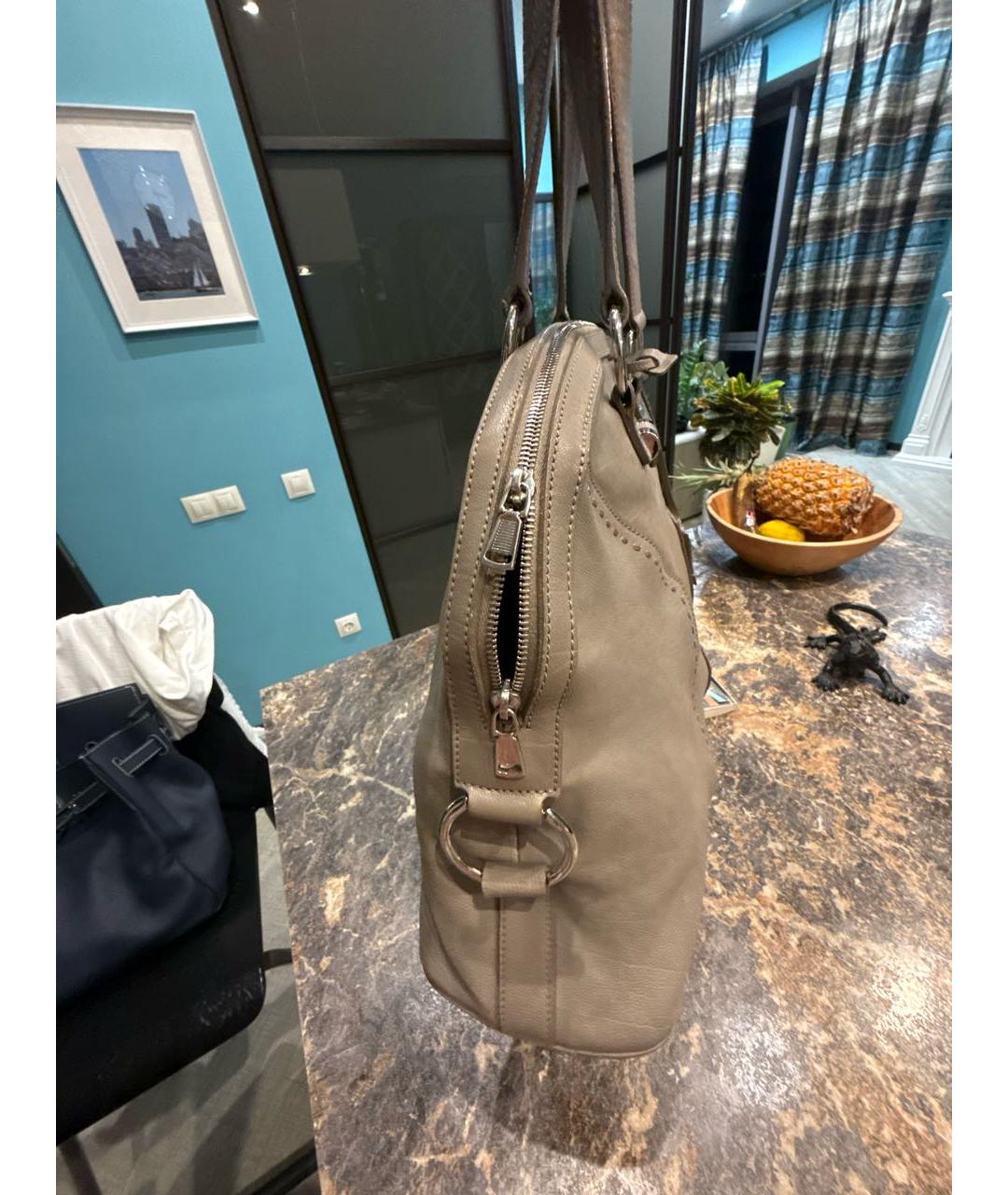 SAINT LAURENT Бежевая кожаная сумка тоут, фото 2