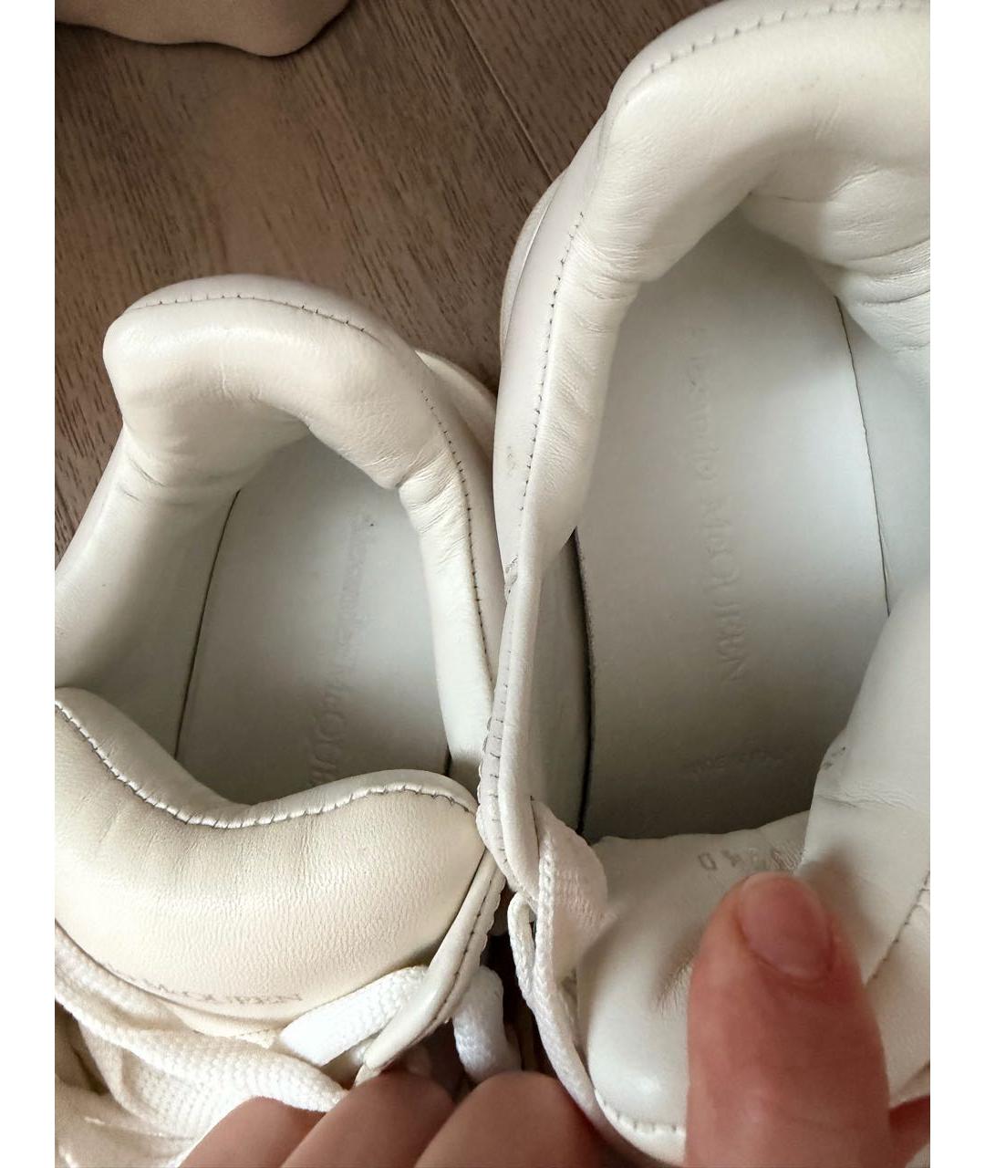 ALEXANDER MCQUEEN Белые кожаные кроссовки, фото 8