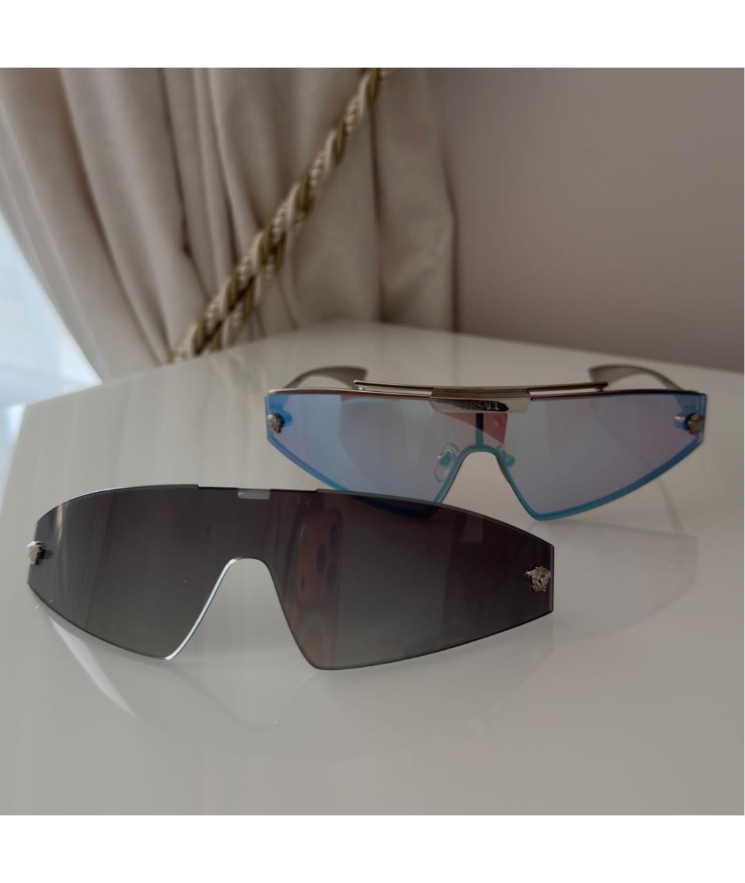 VERSACE Серебряные металлические солнцезащитные очки, фото 2