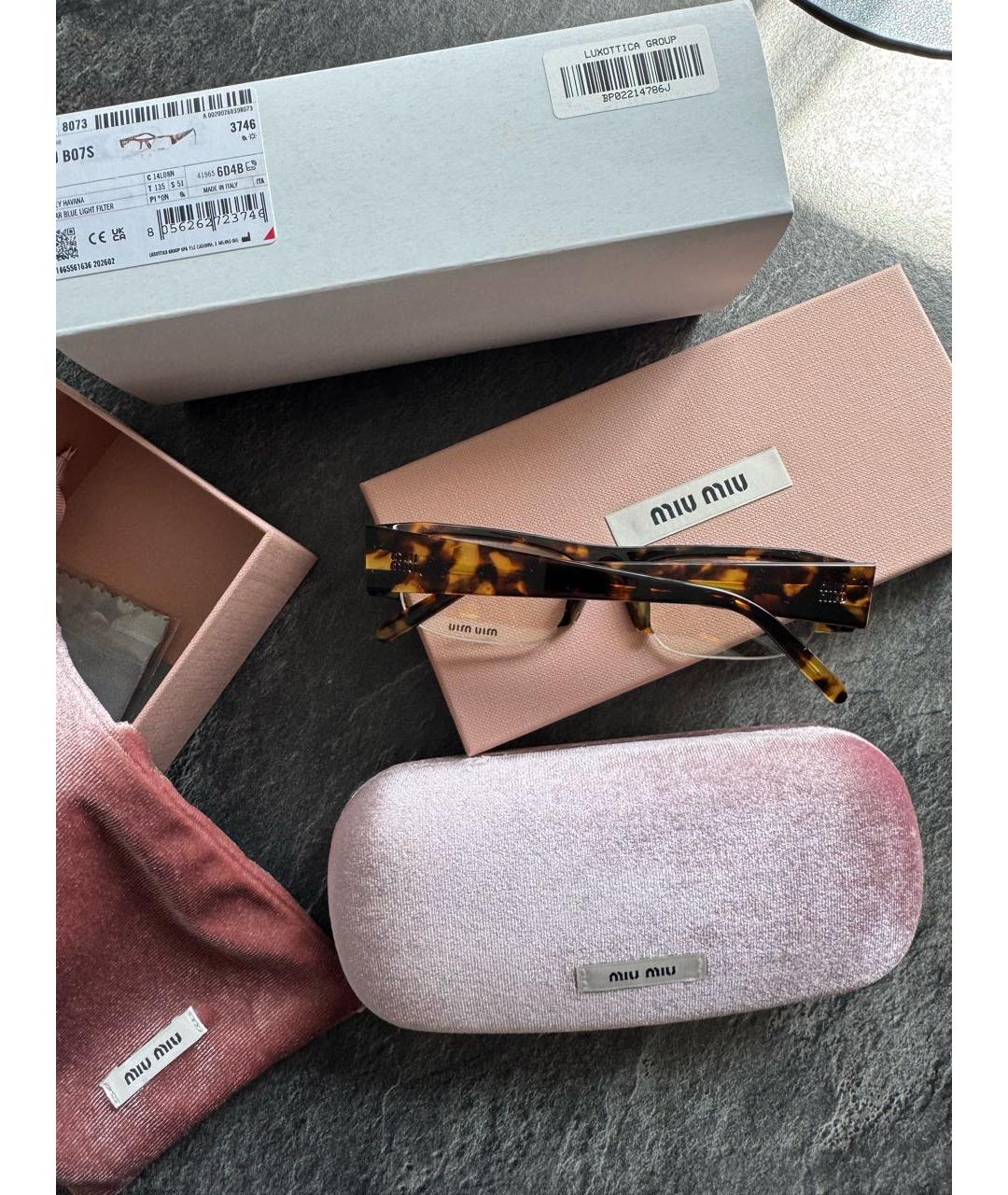 MIU MIU Коричневые пластиковые солнцезащитные очки, фото 3