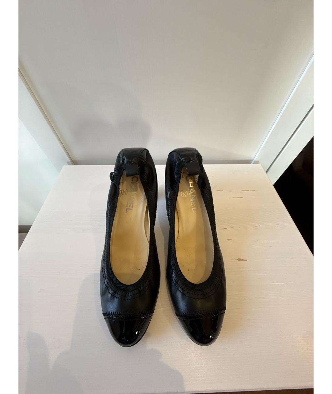 CHANEL Черные кожаные туфли, фото 2