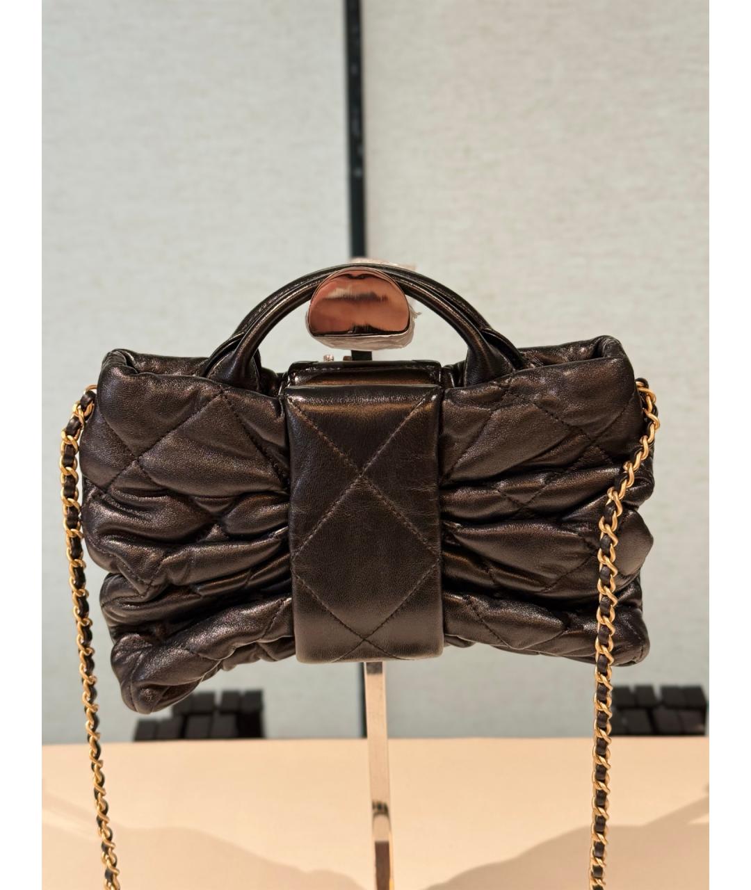 CHANEL Черная кожаная сумка с короткими ручками, фото 5
