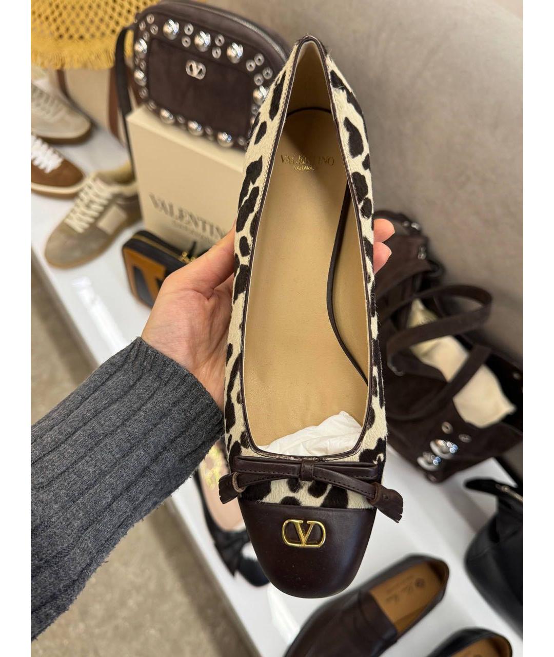 VALENTINO Коричневые кожаные балетки, фото 4