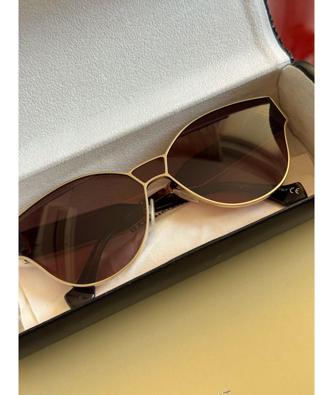 BALENCIAGA Золотые пластиковые солнцезащитные очки, фото 5