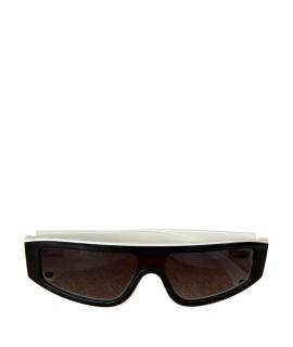 CHANEL Солнцезащитные очки