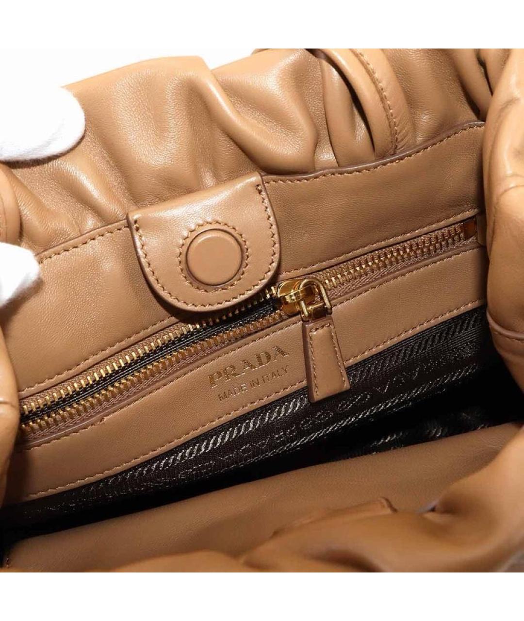 PRADA Горчичная кожаная сумка через плечо, фото 4