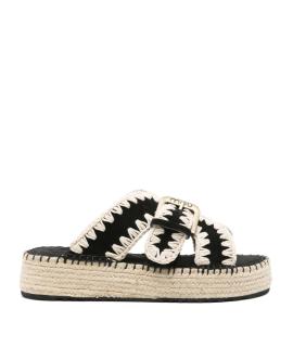 MOU Сандалии