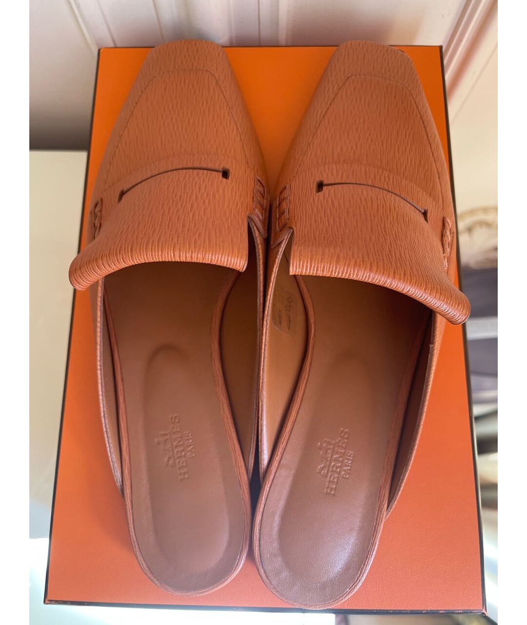 HERMES Оранжевое кожаные мюли, фото 6