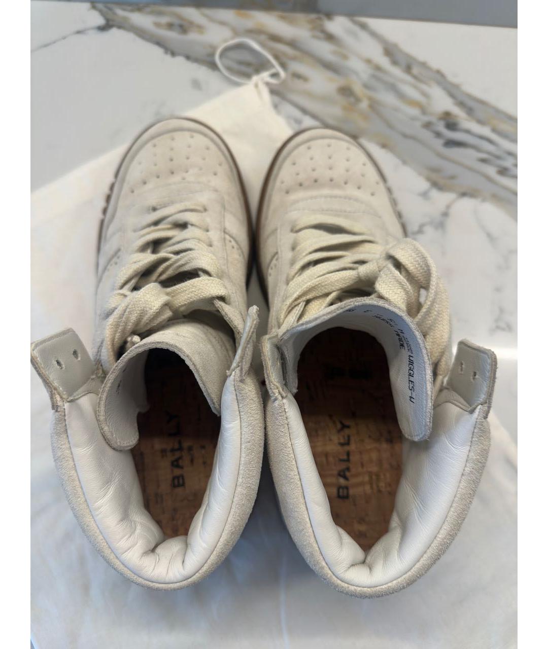 BALLY Бежевые замшевые ботинки, фото 3