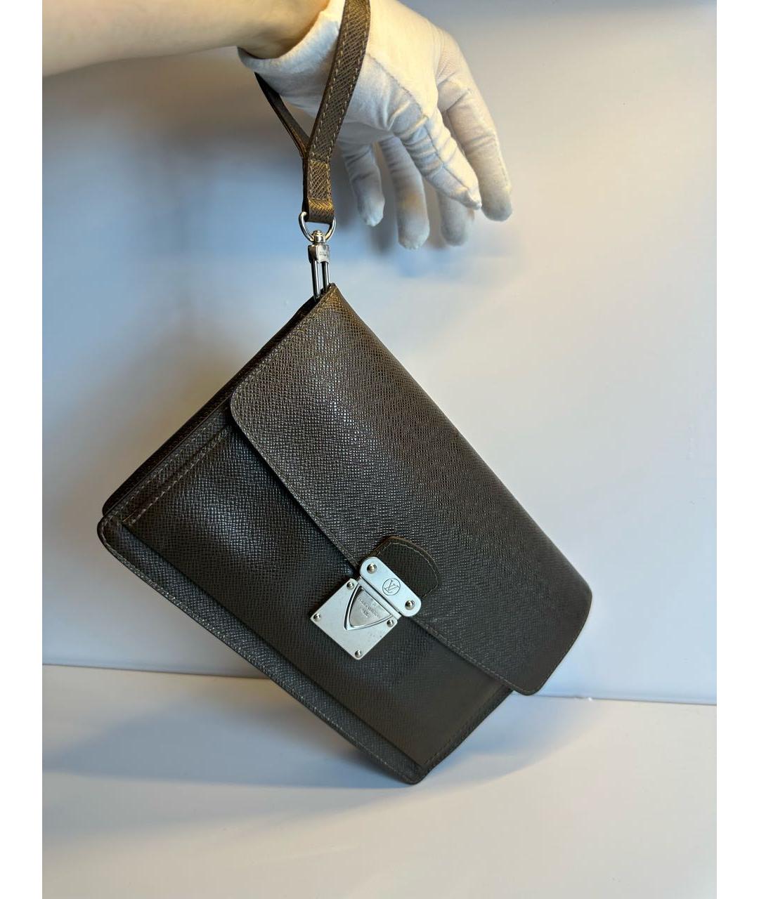 LOUIS VUITTON Коричневая кожаная барсетка, фото 3