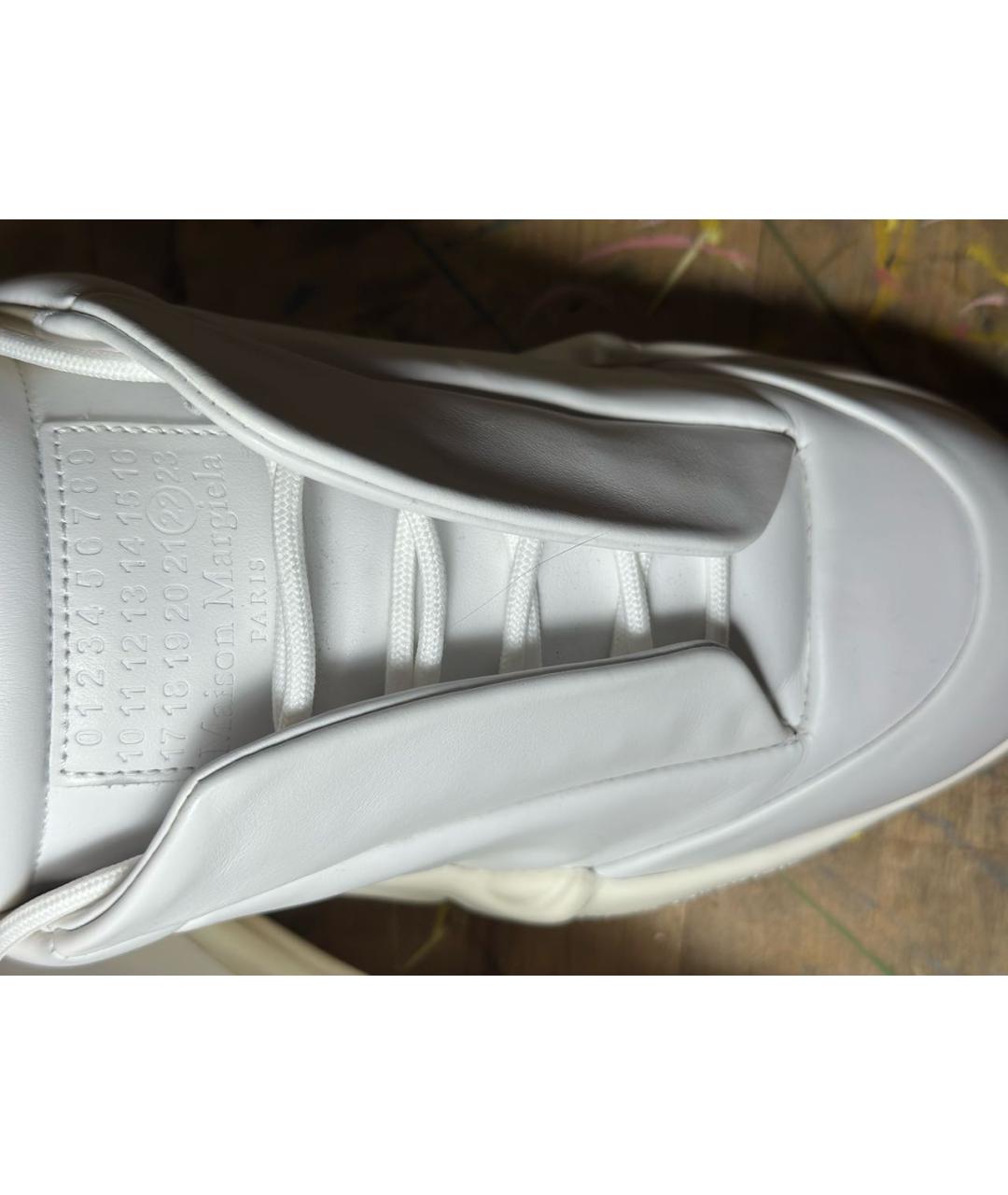 MAISON MARGIELA Белые кожаные низкие кроссовки / кеды, фото 3