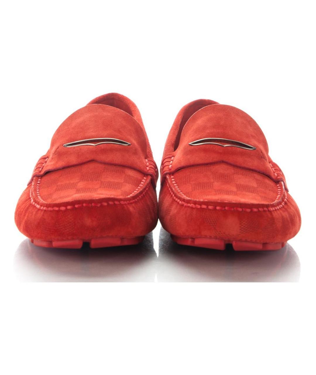 LOUIS VUITTON Красные замшевые лоферы, фото 4