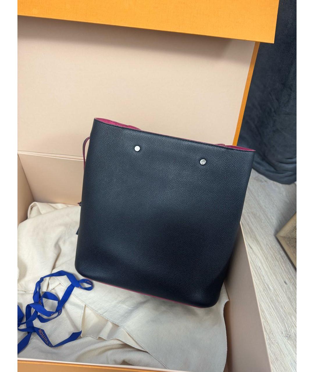 LOUIS VUITTON Темно-синяя кожаная сумка через плечо, фото 5