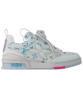 LOUIS VUITTON Низкие кроссовки / кеды