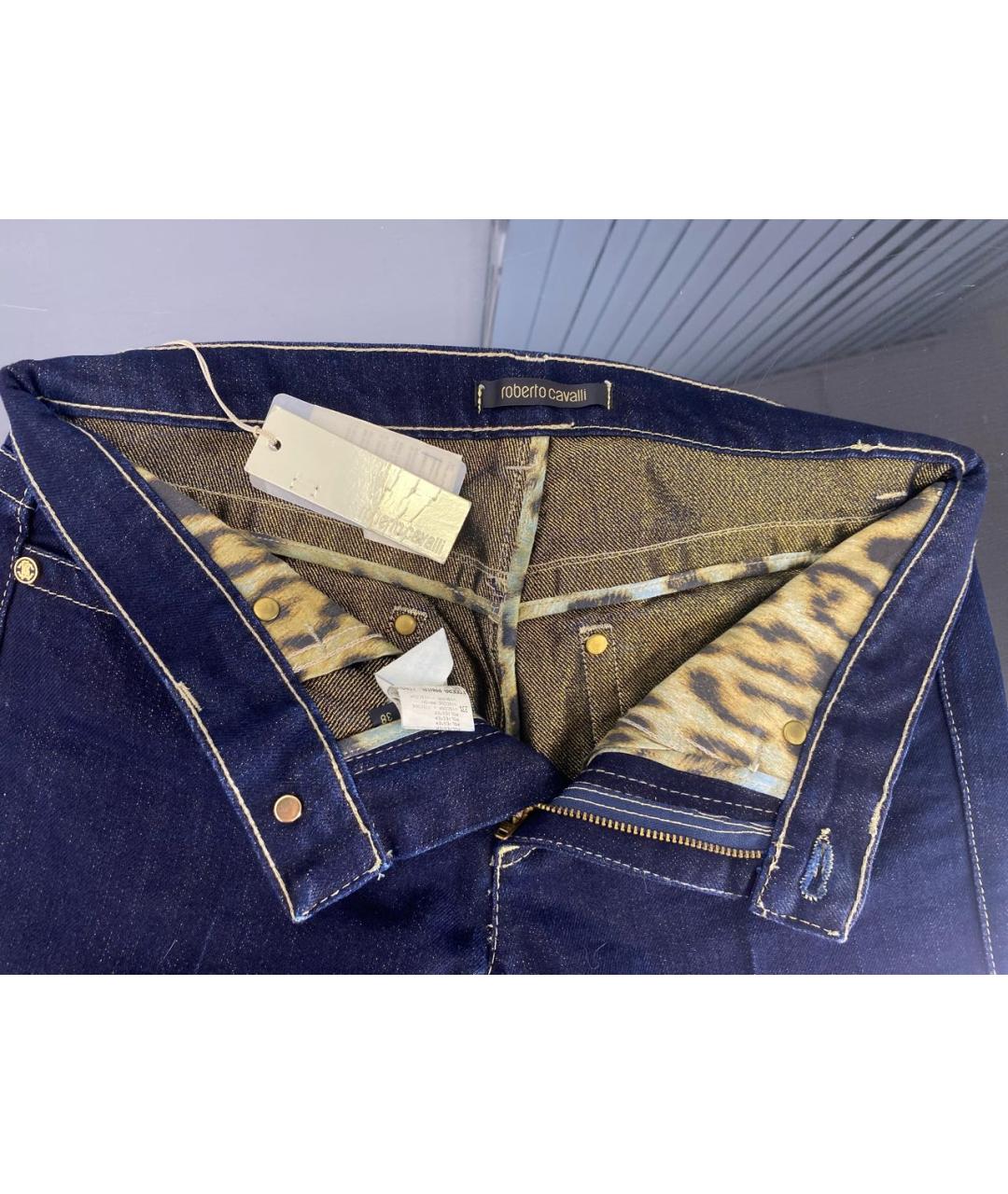ROBERTO CAVALLI Темно-синие хлопко-полиэстеровые прямые джинсы, фото 3