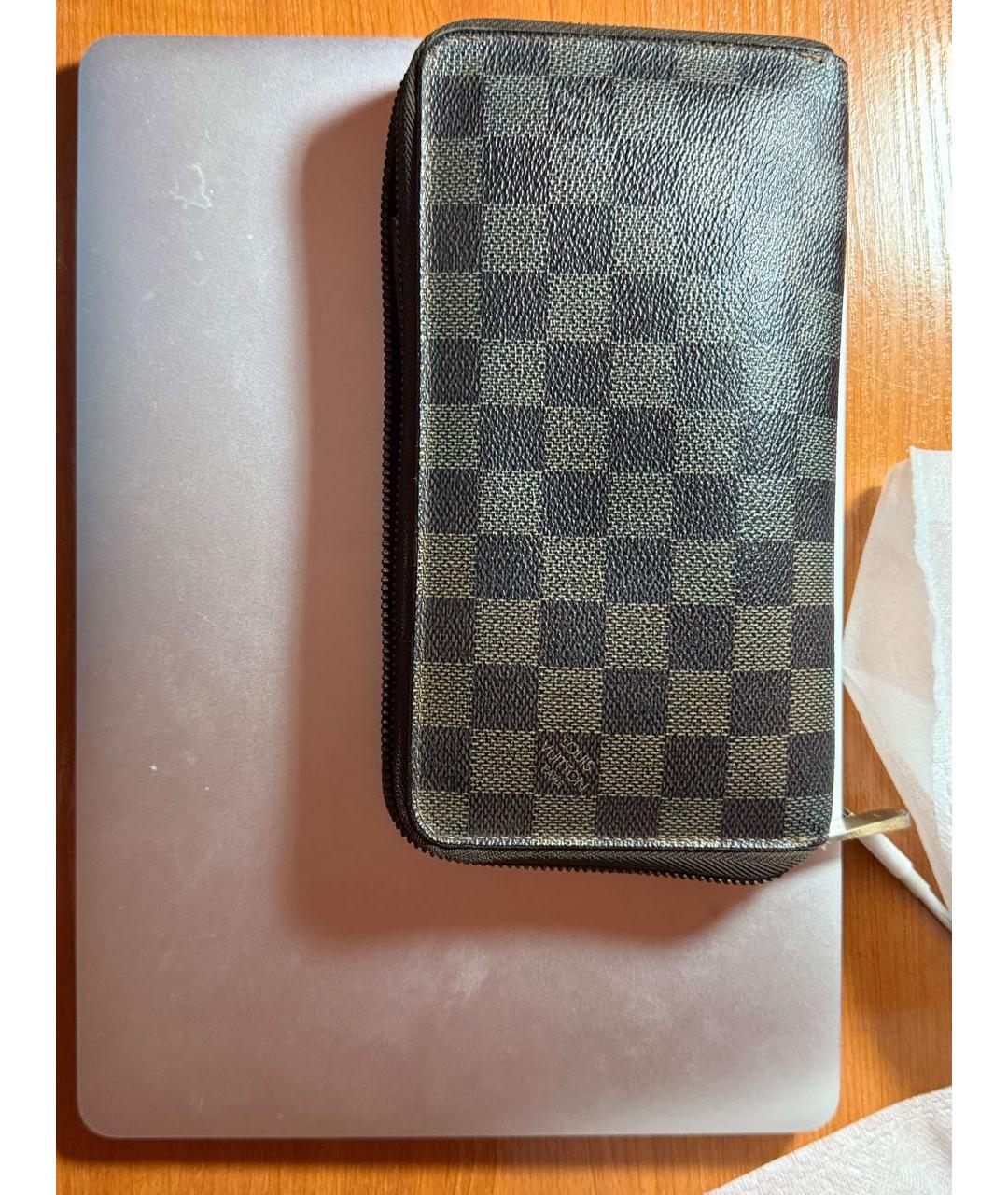 LOUIS VUITTON Коричневый кошелек, фото 6