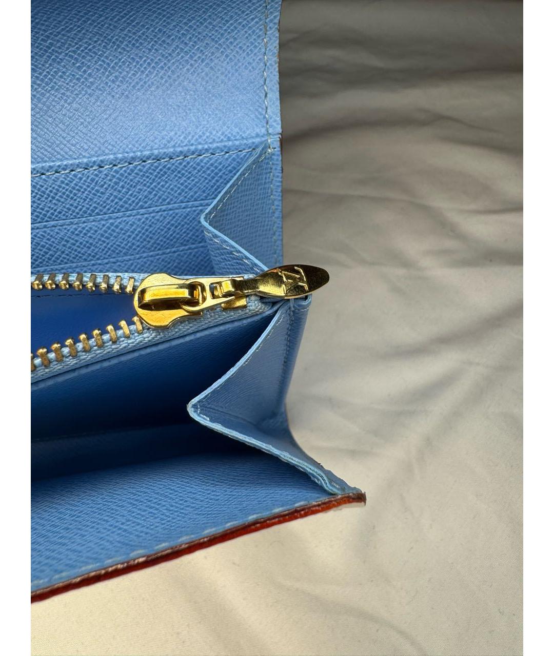 LOUIS VUITTON Белый кожаный кошелек, фото 4