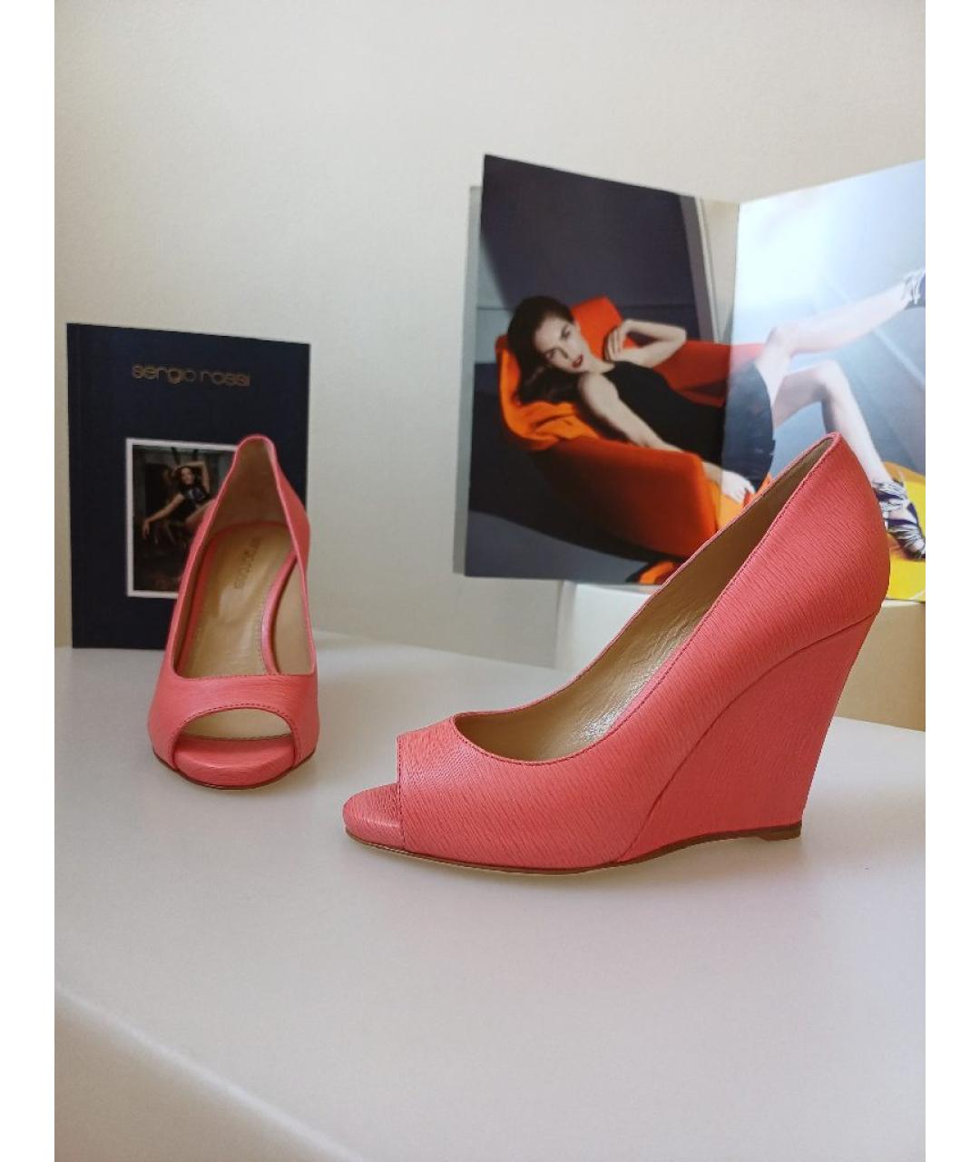 SERGIO ROSSI Коралловые кожаные туфли, фото 4