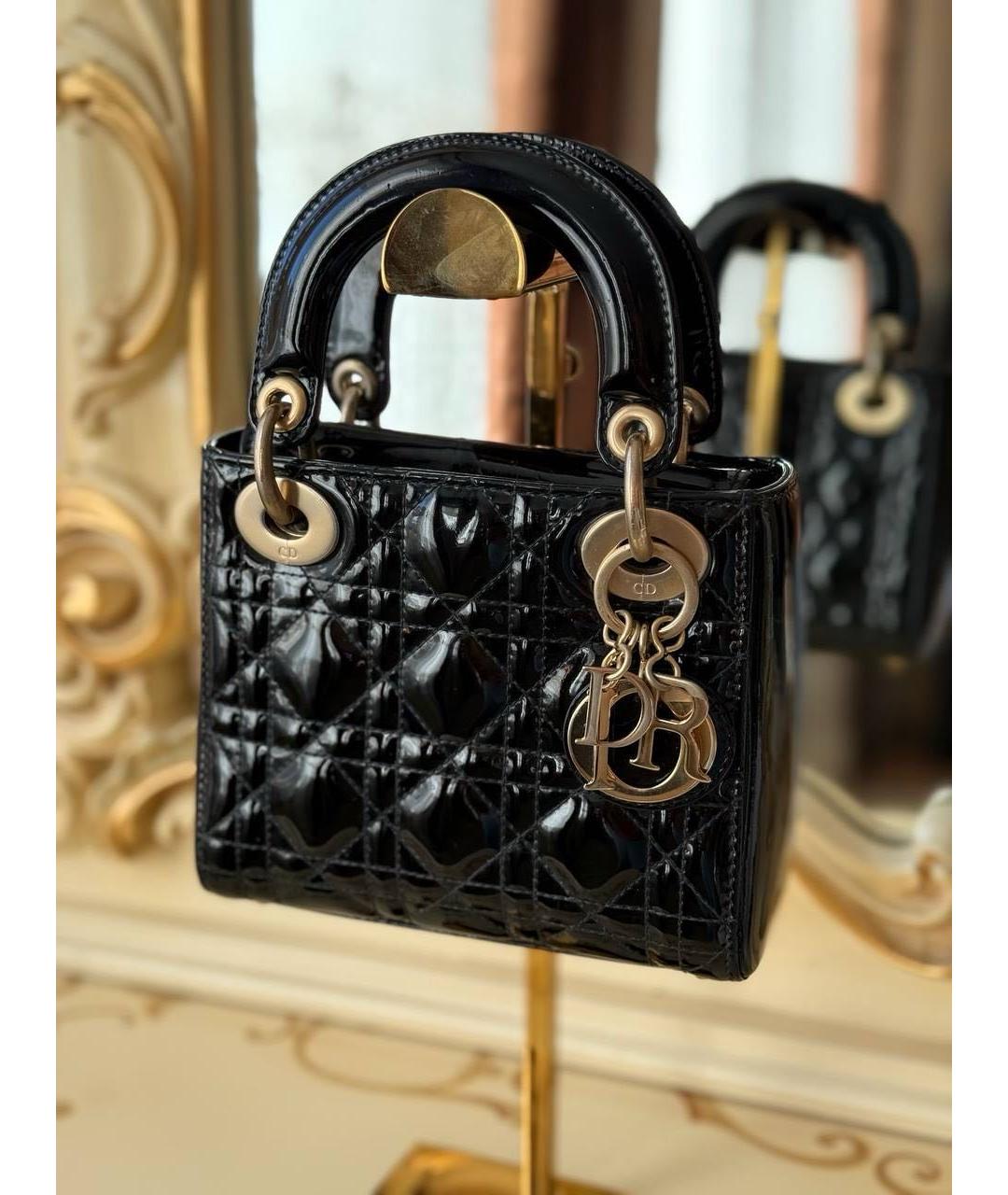 CHRISTIAN DIOR Черная сумка с короткими ручками из лакированной кожи, фото 2