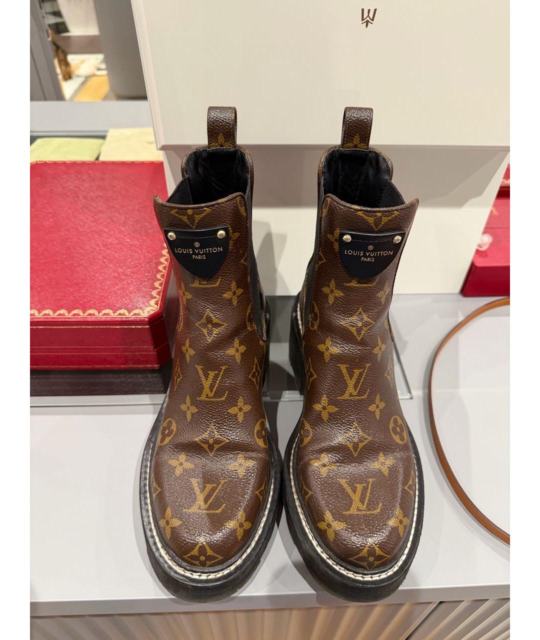 LOUIS VUITTON Коричневые кожаные ботинки, фото 2