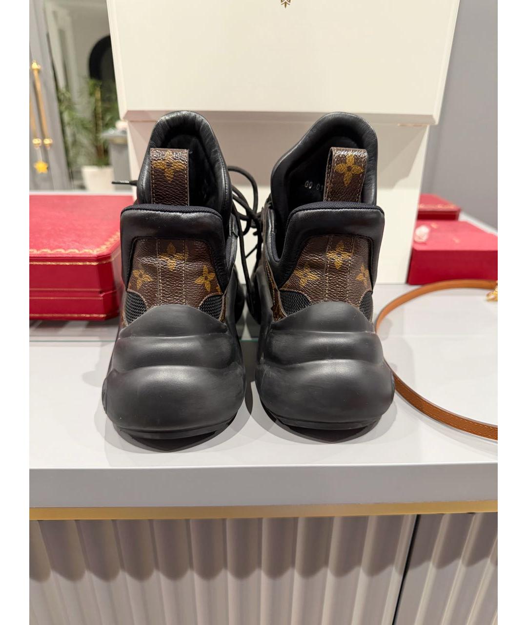 LOUIS VUITTON Коричневые кроссовки, фото 4