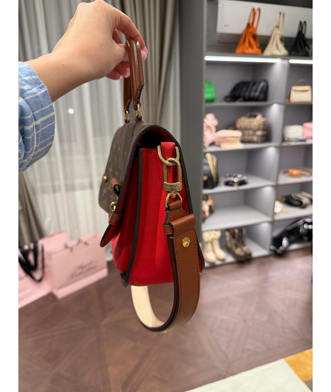 LOUIS VUITTON Коричневая кожаная сумка с короткими ручками, фото 5