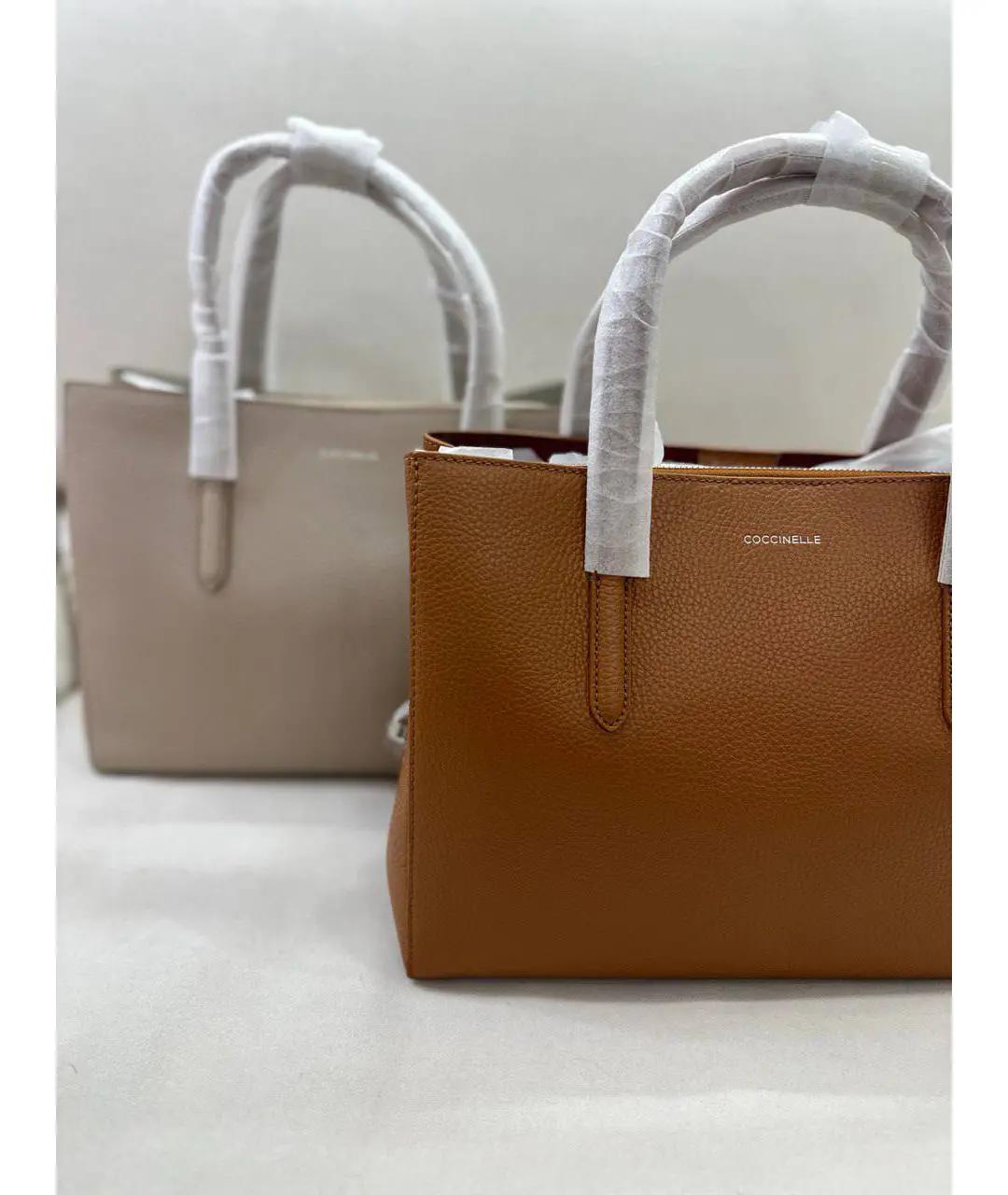 COCCINELLE Коричневая кожаная сумка с короткими ручками, фото 6