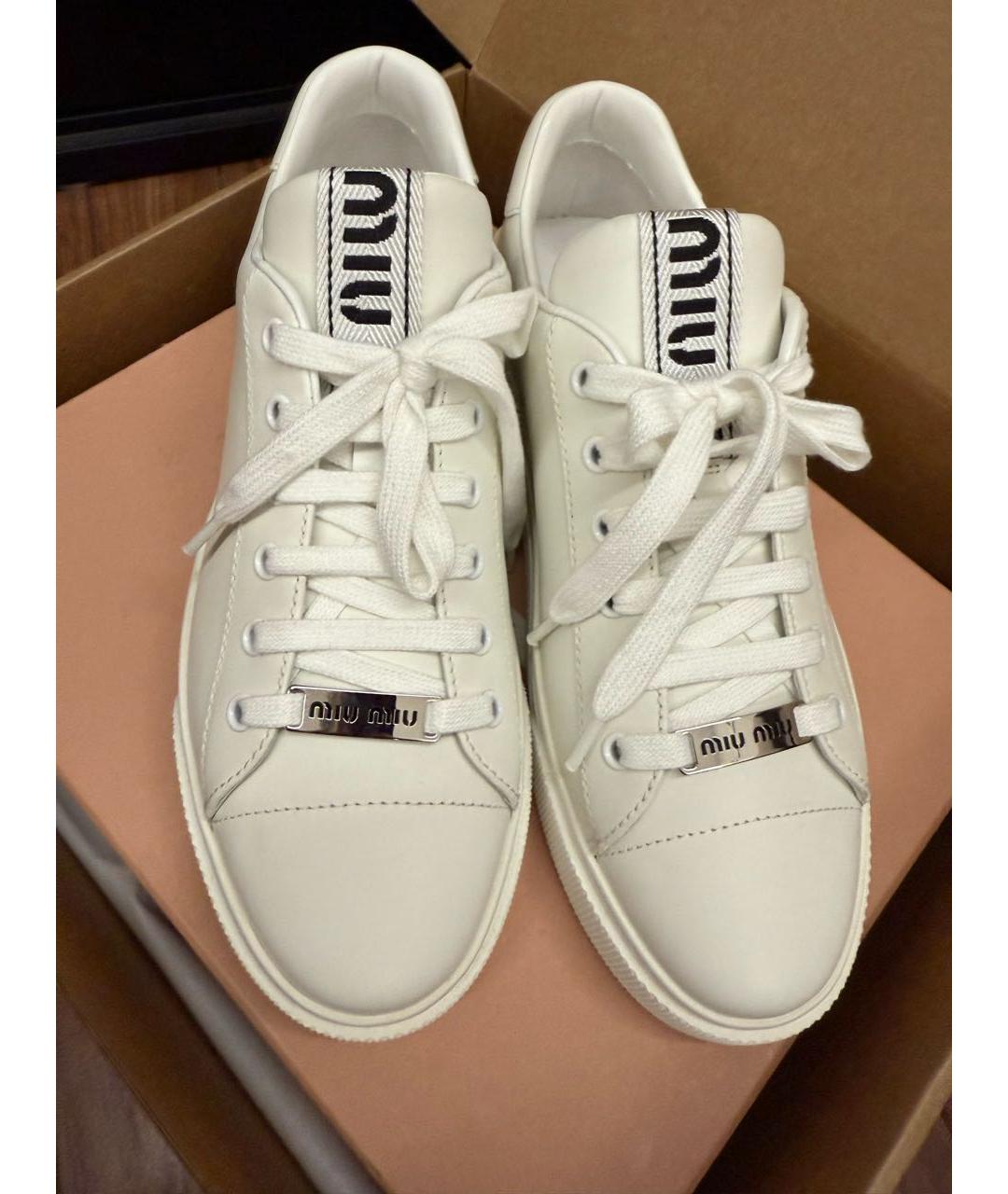 MIU MIU Белые кожаные кеды, фото 2