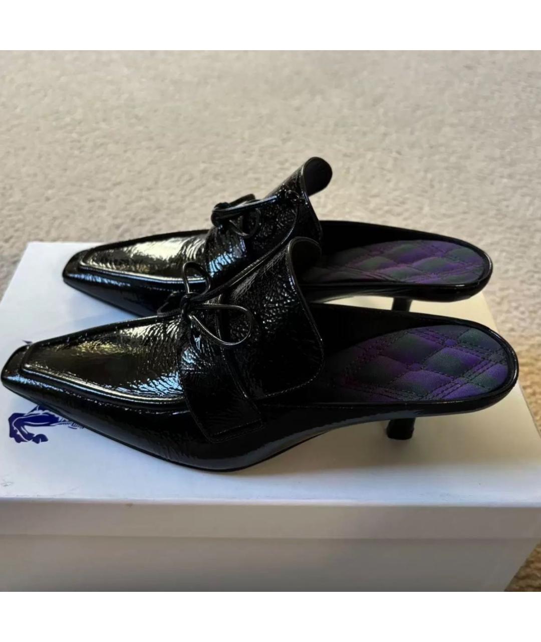 BURBERRY Черные мюли из лакированной кожи, фото 6