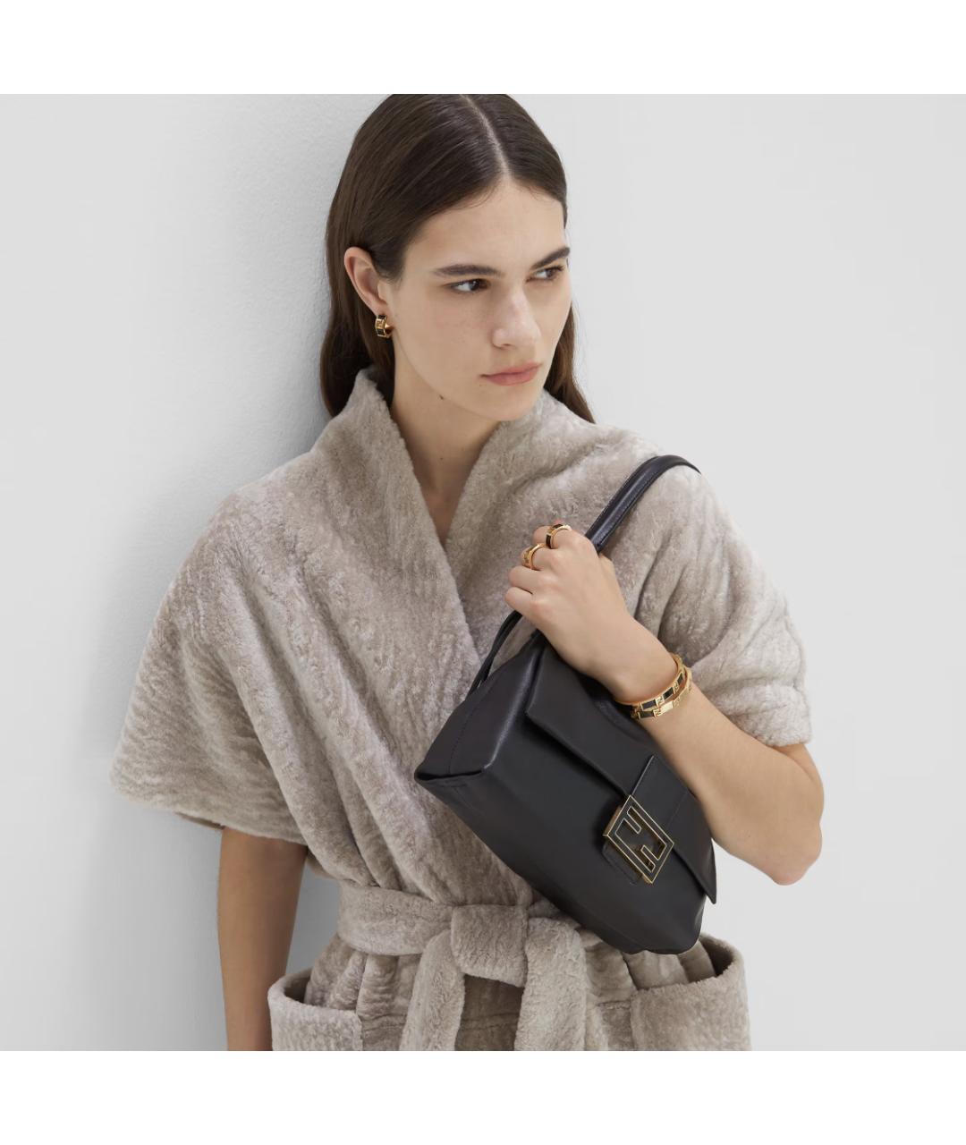 FENDI Черная кожаная сумка через плечо, фото 2