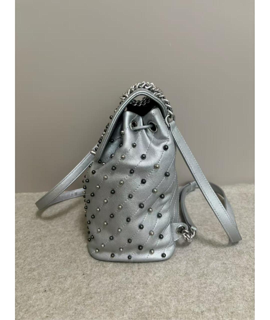 CHANEL Серебрянный кожаный рюкзак, фото 3