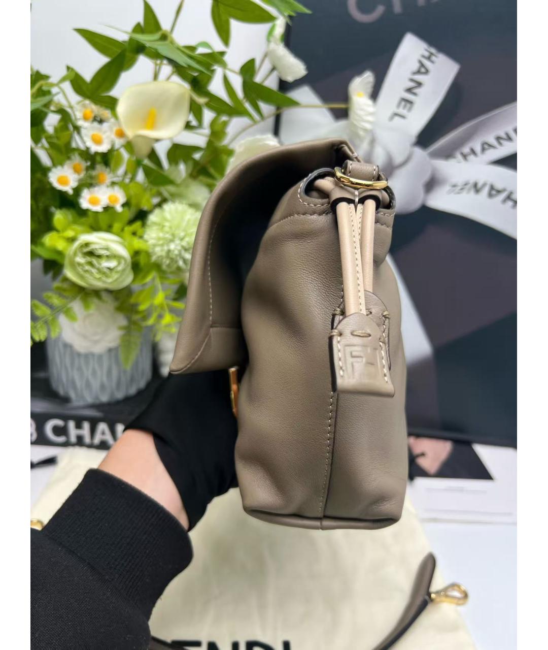 FENDI Серая кожаная сумка через плечо, фото 4