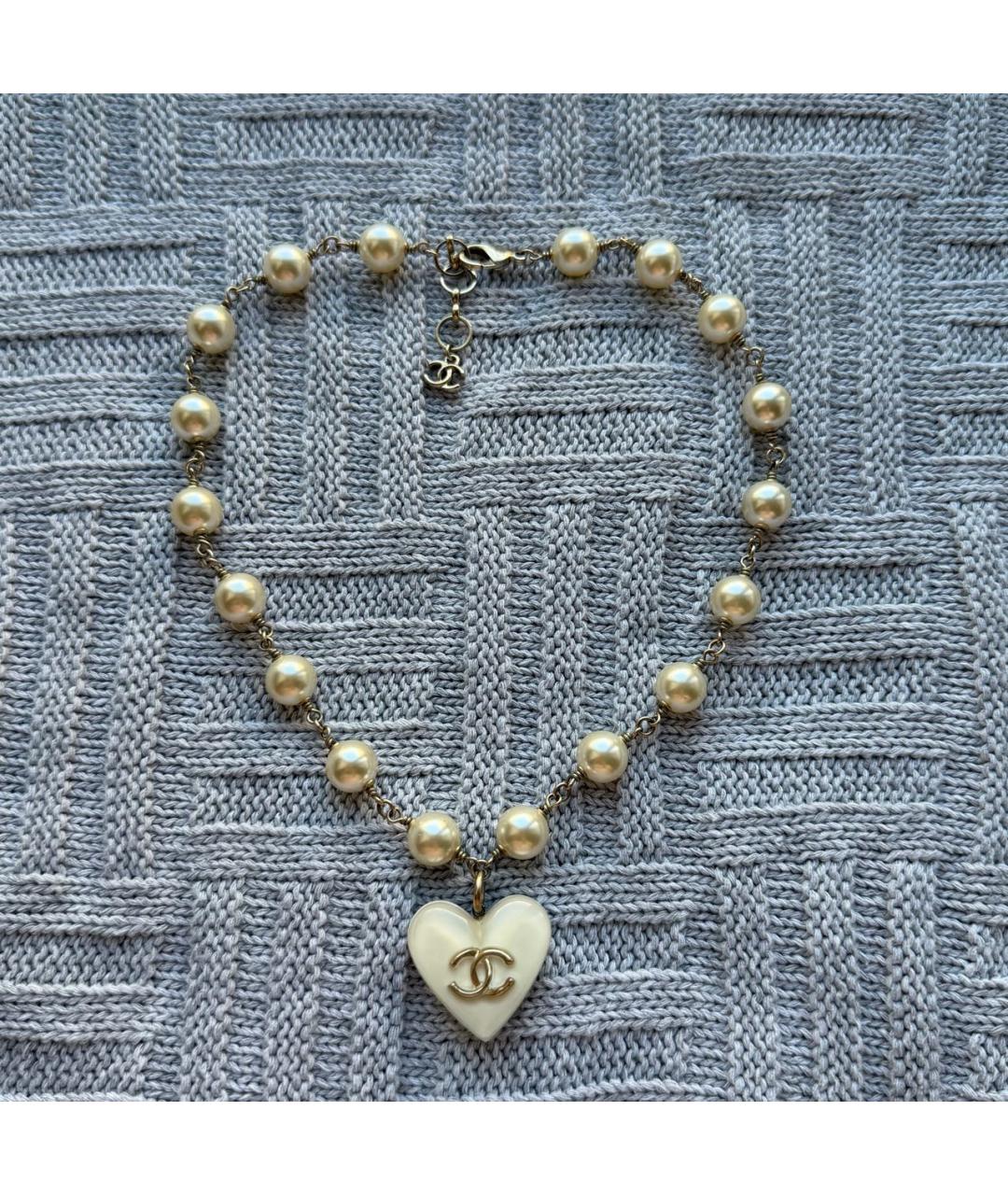 CHANEL Белое колье из экзотической кожи, фото 9