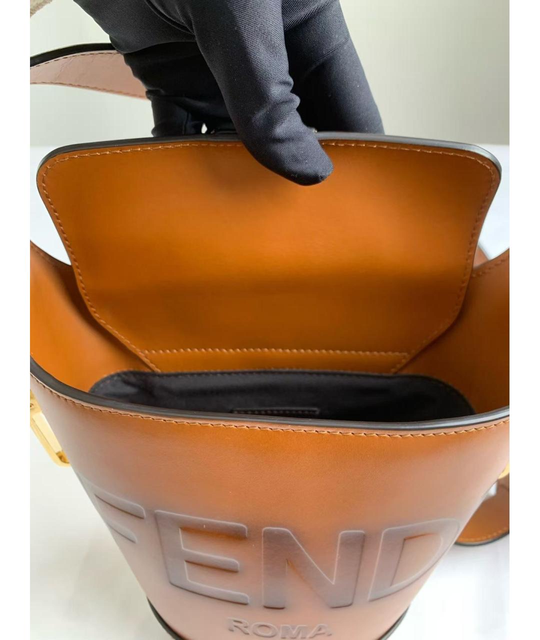 FENDI Коричневая кожаная сумка через плечо, фото 6