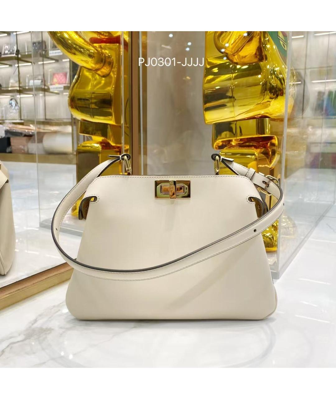 FENDI Белая кожаная сумка через плечо, фото 6