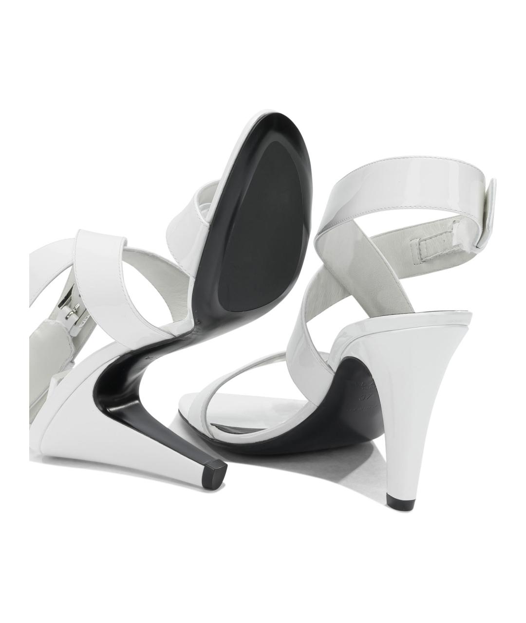 ALAIA Белые кожаные босоножки, фото 5