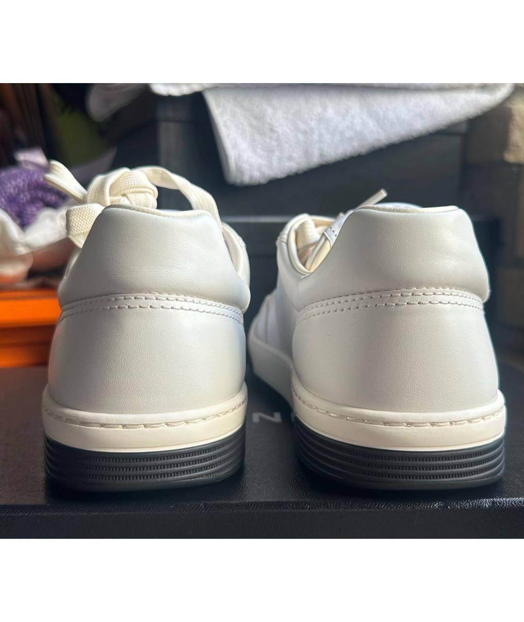 CHANEL Белые кожаные кроссовки, фото 4