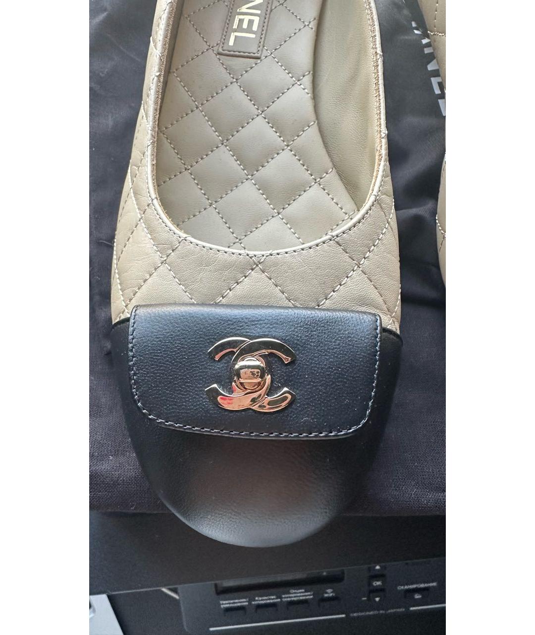 CHANEL Бежевые кожаные балетки, фото 5