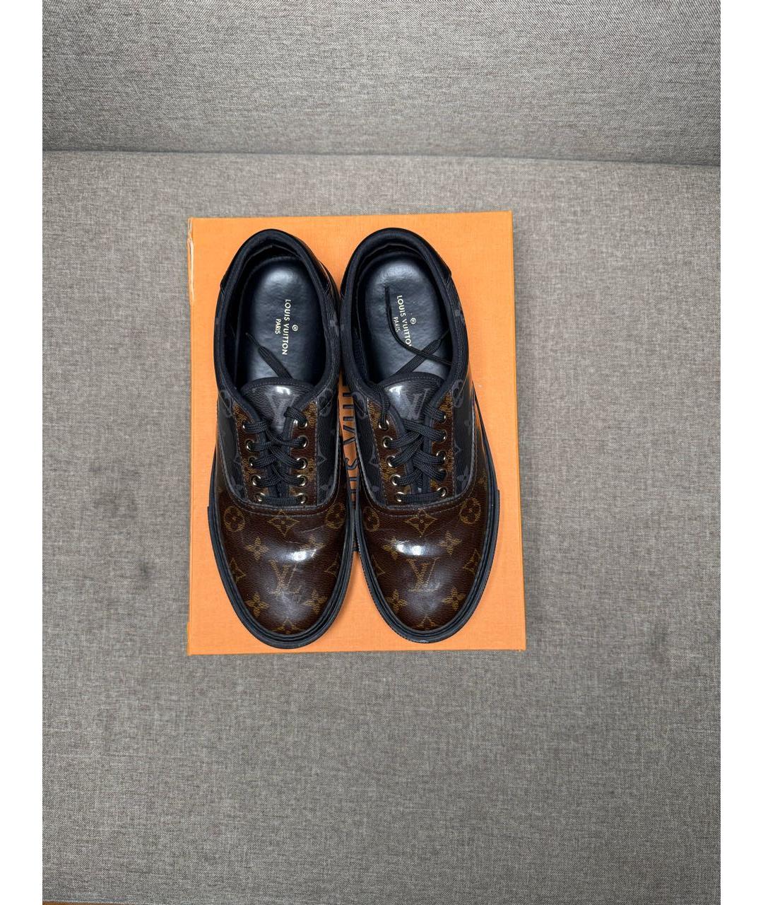 LOUIS VUITTON Коричневые низкие кроссовки / кеды, фото 3