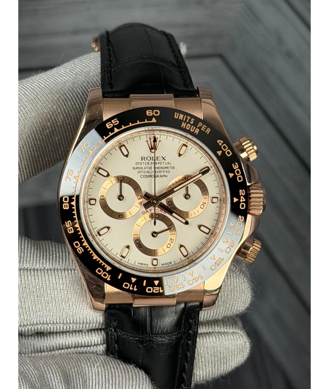 ROLEX Бежевые часы из розового золота, фото 3