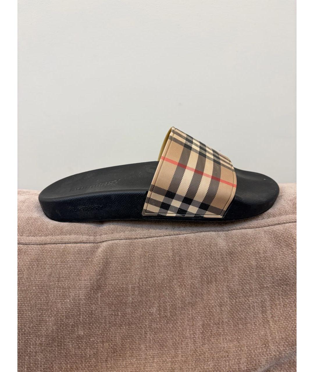 BURBERRY Бежевые резиновые шлепанцы, фото 1