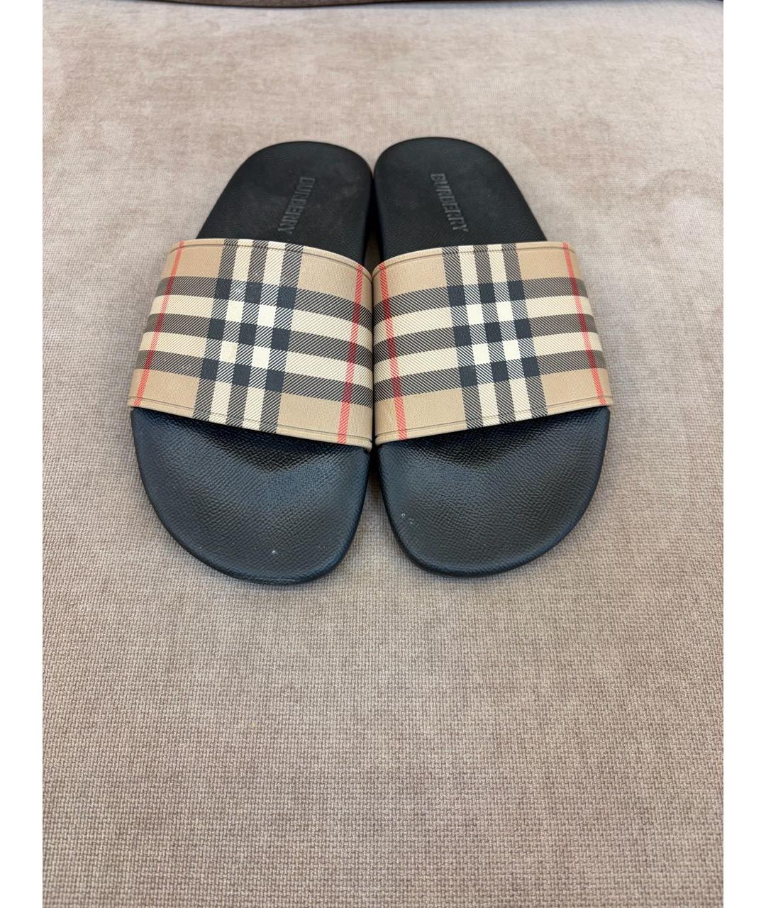 BURBERRY Бежевые резиновые шлепанцы, фото 2