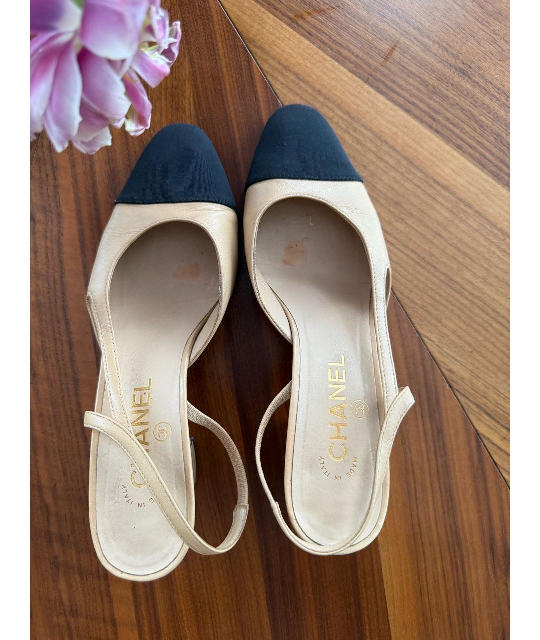 CHANEL Бежевые кожаные туфли, фото 3
